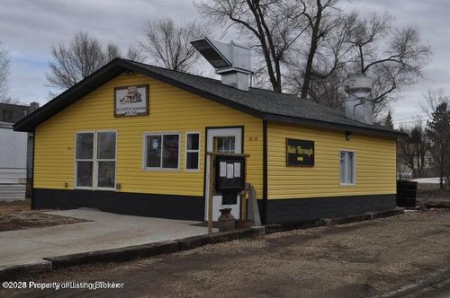 701 1st Ave E, Lemmon, SD, 57638-1902 | Card Image