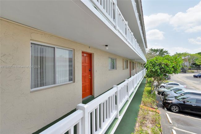 APT-202 - 3571 Inverrary Dr, Condo with 2 bedrooms, 2 bathrooms and null parking in Lauderhill FL | Image 20