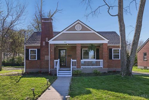 962 Helen St, Milford, OH, 45150-1222 | Card Image