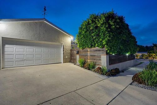 4080 Forney, San Diego, CA, 92117 | Card Image