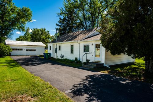 580 Huntington St, Sheridan, WY, 82801-5414 | Card Image