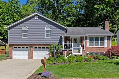 201 Apple Hill Dr, Delmont, PA, 15626-1559 | Card Image