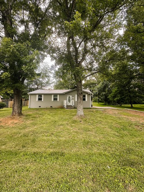 909 Turner Dr, Hartsville, TN, 37074-2006 | Card Image