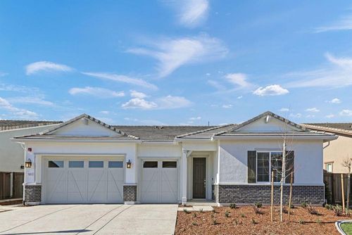 10220 Elara Way, Elk Grove, CA, 95757-5041 | Card Image