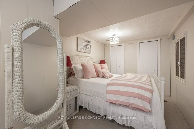 2 Ailsa Craig Crt, House attached with 7 bedrooms, 2 bathrooms and 5 parking in North York ON | Image 24