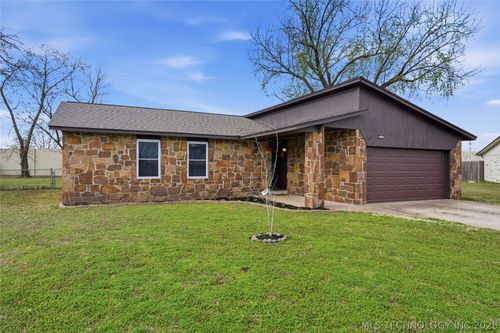 2880 111th Pl, Jenks, OK, 74037-2426 | Card Image