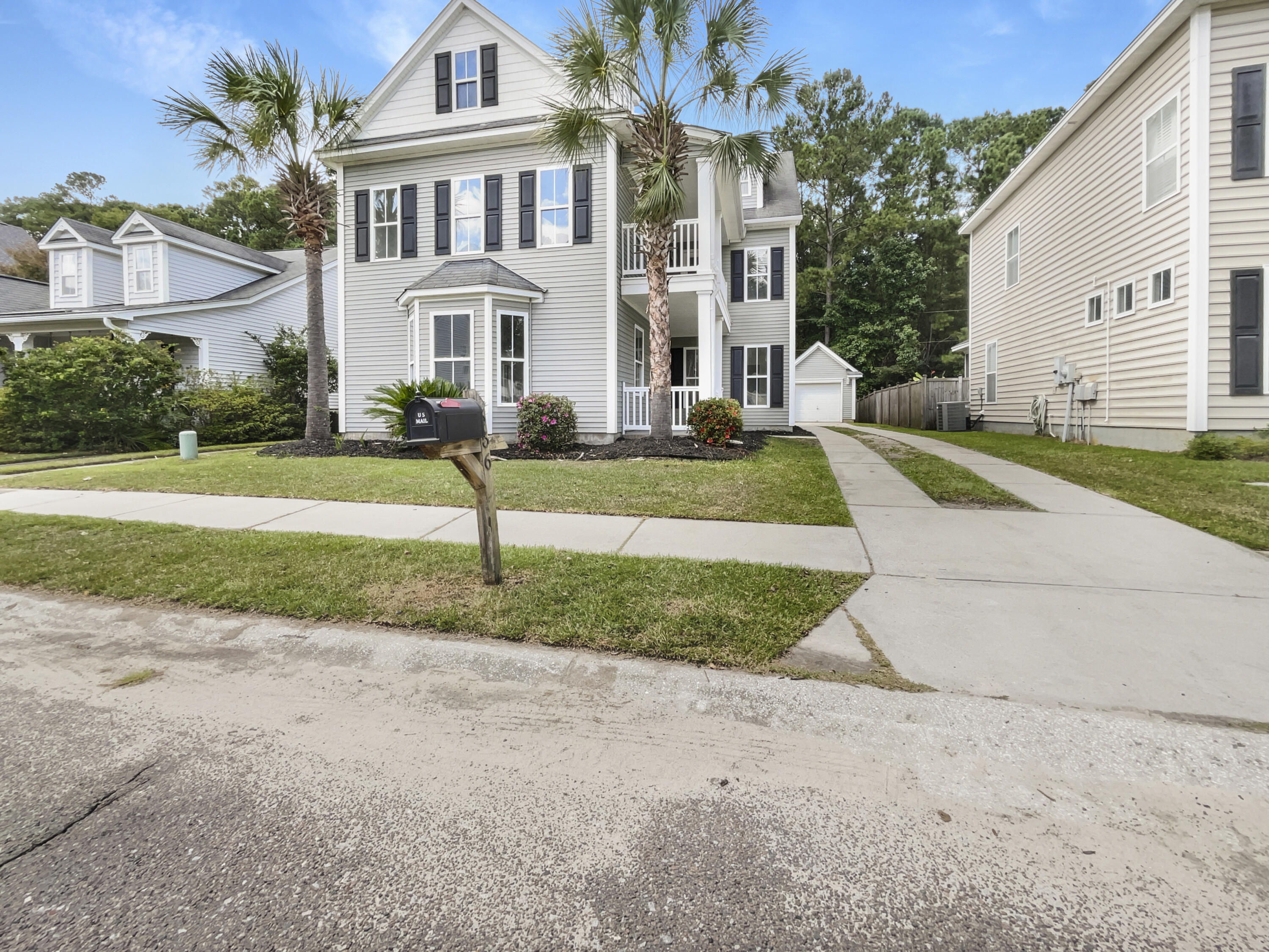 Delafield Dr, Summerville, SC 29483