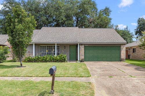 22714 Stratford House Ln, Katy, TX, 77449-3566 | Card Image