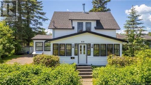 27 West St, Saint Stephen, NB, E3L1P3 | Card Image