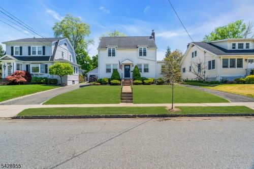 9 Niles Ave, Madison, NJ, 07940-2310 | Card Image