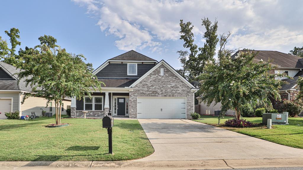Southern Oaks Dr, Smiths Station, AL 36877