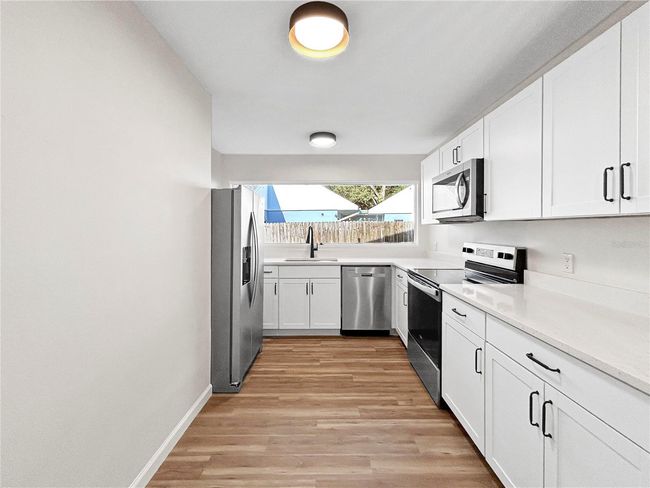 5136 Cedar Hammock Dr, House other with 2 bedrooms, 2 bathrooms and null parking in SARASOTA FL | Image 4