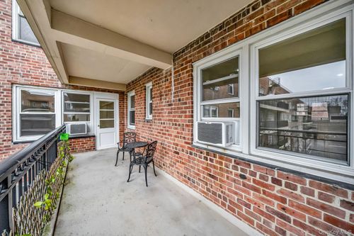 apt-5c-162-41 Powells Cove Blvd, Whitestone, NY, 11357-1435 | Card Image