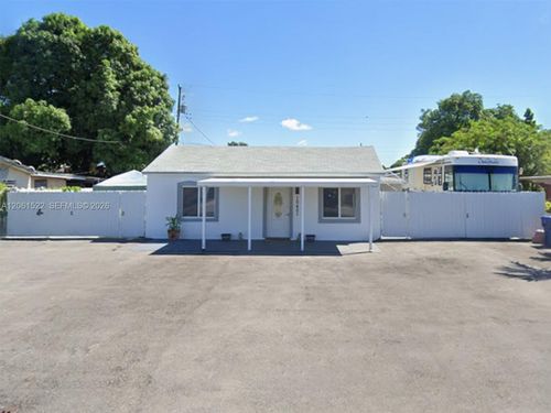 10401 Nw 33rd Ave, Miami, FL, 33147 | Card Image