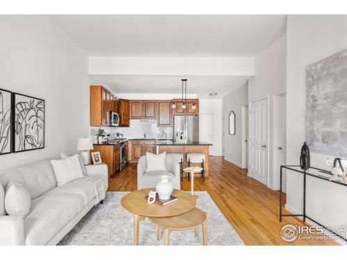 apt-1013-1950 N Logan St, Denver, CO, 80203-1182 | Card Image