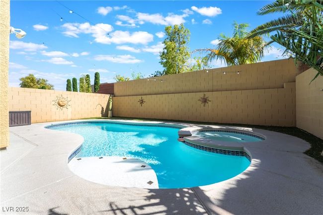 10131 Hollis Mountain Ave, House other with 3 bedrooms, 3 bathrooms and null parking in Las Vegas NV | Image 34