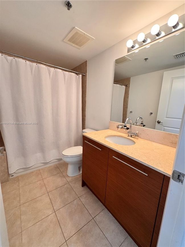 APT-508S - 2681 N Flamingo Rd, Condo with 3 bedrooms, 3 bathrooms and null parking in Sunrise FL | Image 14