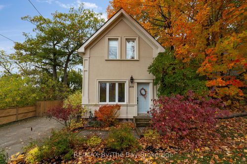 206 Centennial Dr, Midland, ON, L4R5J4 | Card Image