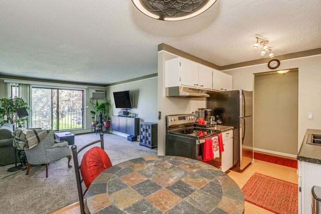 Open Kitchen, Dining and Living Room | Image 8