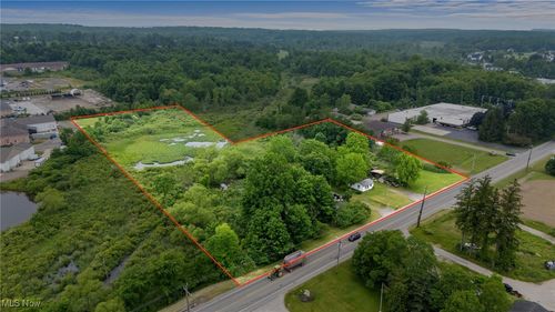 17094 Munn Rd, Chagrin Falls, OH, 44023-5413 | Card Image