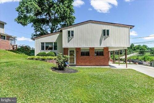 798 Capri Cir, UPPER CHICHESTER, PA, 19061-3102 | Card Image