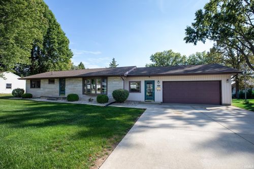 335 W Walnut St, Argos, IN, 46501-1029 | Card Image