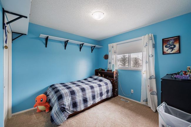 10 Somerglen Crescent Sw, House other with 4 bedrooms, 3 bathrooms and 4 parking in Calgary AB | Image 18