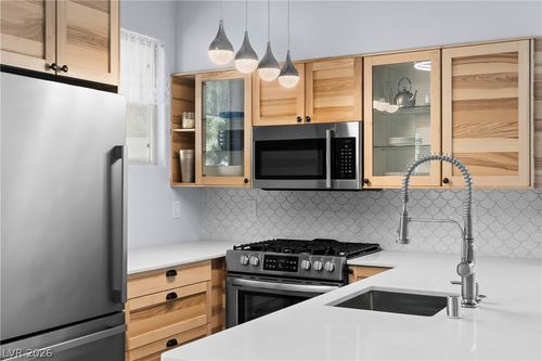 2009-9050 W Warm Springs Rd, Las Vegas, NV, 89148-3826 | Card Image