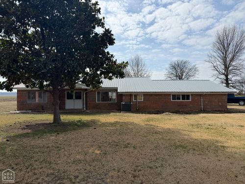 620 Dock St, Rector, AR, 72461-8647 | Card Image