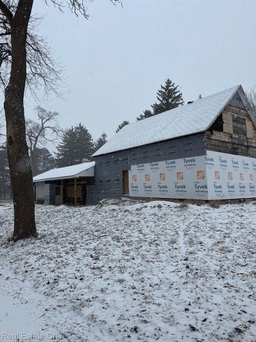 3129 E Genesee Ave, Saginaw, MI, 48601-4209 | Card Image