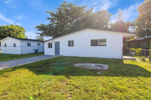 5510 Nw 30th Ave, Miami, FL, 33142-2816 | Card Image