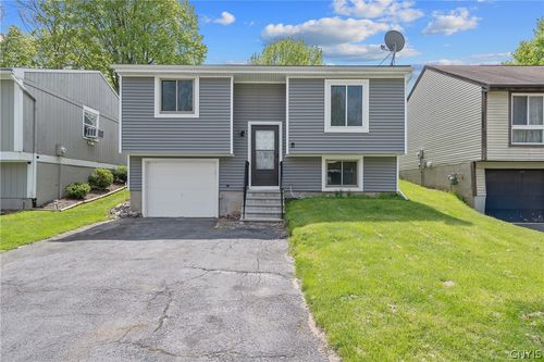 4187 Burningtree Rd, Liverpool, NY, 13090-1324 | Card Image