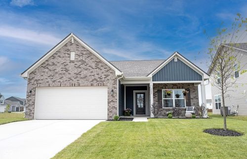 1585 Pebble Beach Dr, Pendleton, IN, 46064-5521 | Card Image