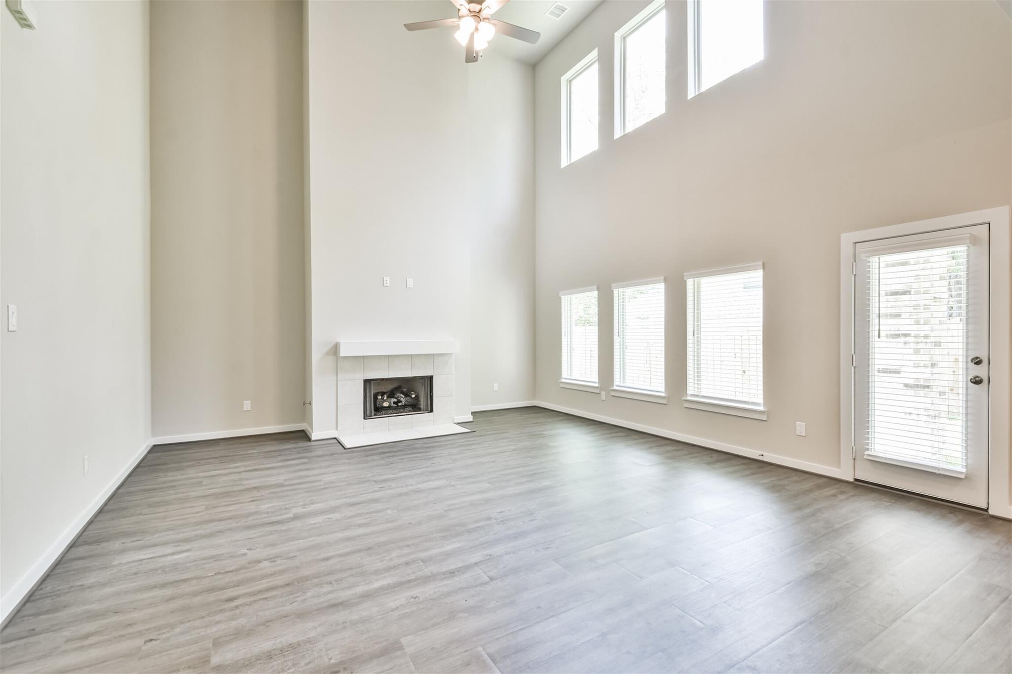 Residential Lease in Spring 3