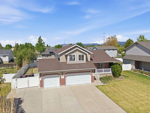 1684 W 350 N, West Point, UT, 84015-8218 | Card Image