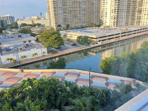 apt-2814-17150 N Bay Rd, Sunny Isles Beach, FL, 33160-3463 | Card Image