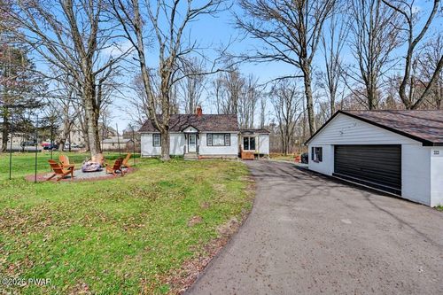 364 E Shore Dr, Lake Ariel, PA, 18436-4703 | Card Image