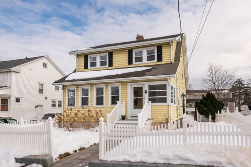 40 Virginia Rd, Quincy, MA, 02169-2426 | Card Image