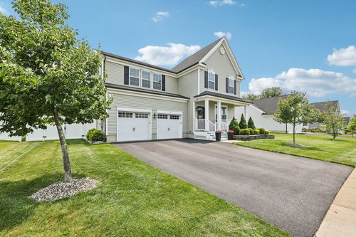 35 Laurel Cir, Goshen, NY, 10924-5425 | Card Image