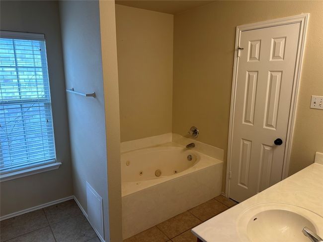 1629 Balsam Way, House other with 3 bedrooms, 3 bathrooms and 2 parking in Round Rock TX | Image 12