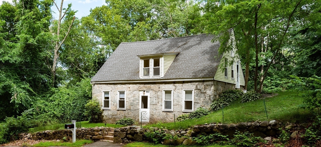 Lincoln St, Franklin, MA 02038