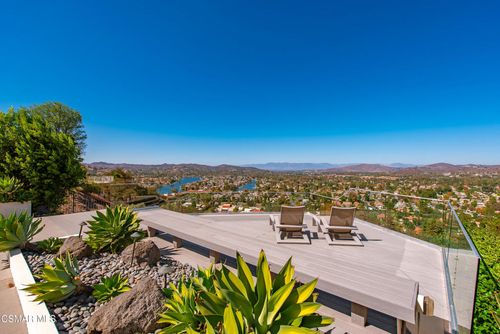 32039 Canterhill Pl, Westlake Village, CA, 91361-4817 | Card Image