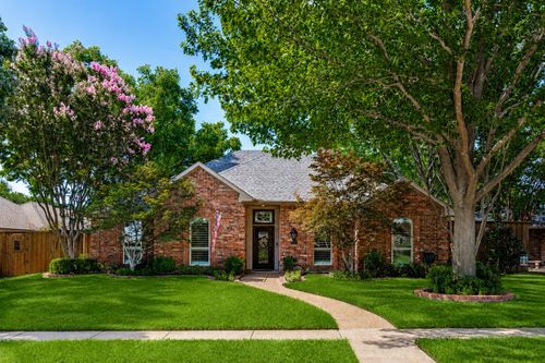 725 Greenway Dr, Coppell, TX, 75019-5652 | Card Image