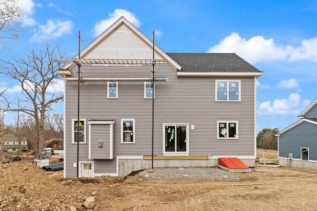 UNIT-2 - 66 Parish Rd, House other with 4 bedrooms, 3 bathrooms and 3 parking in Georgetown MA | Image 4