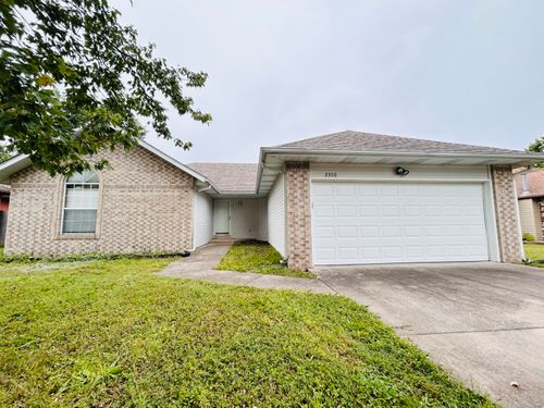 2306 W Rockwood Street, Springfield, MO, 65807 | Card Image