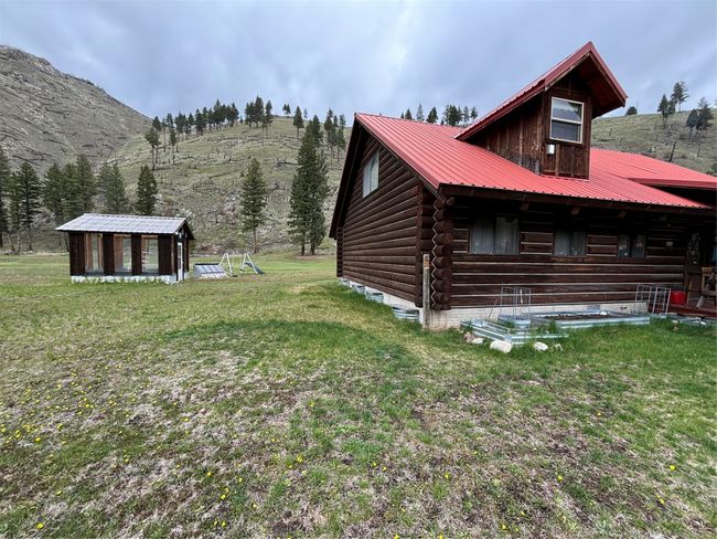 5900 Us Highway 93 S, House other with 3 bedrooms, 2 bathrooms and null parking in Sula MT | Image 7