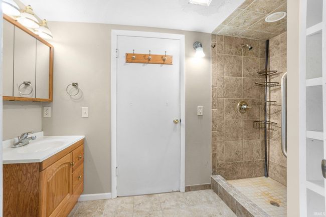 8763 E Backwater Rd, House other with 2 bedrooms, 2 bathrooms and null parking in North Webster IN | Image 12