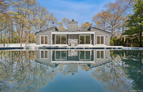 57 Bellows Ter, Hampton Bays, NY, 11946-3524 | Card Image