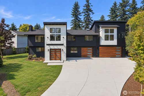 13105 87th Ave Ne, Kirkland, WA, 98034-2653 | Card Image