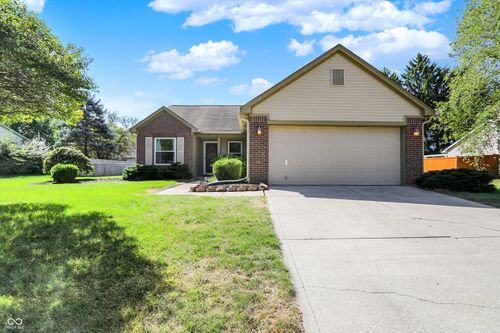 7917 Farley Pl, Fishers, IN, 46038-1247 | Card Image